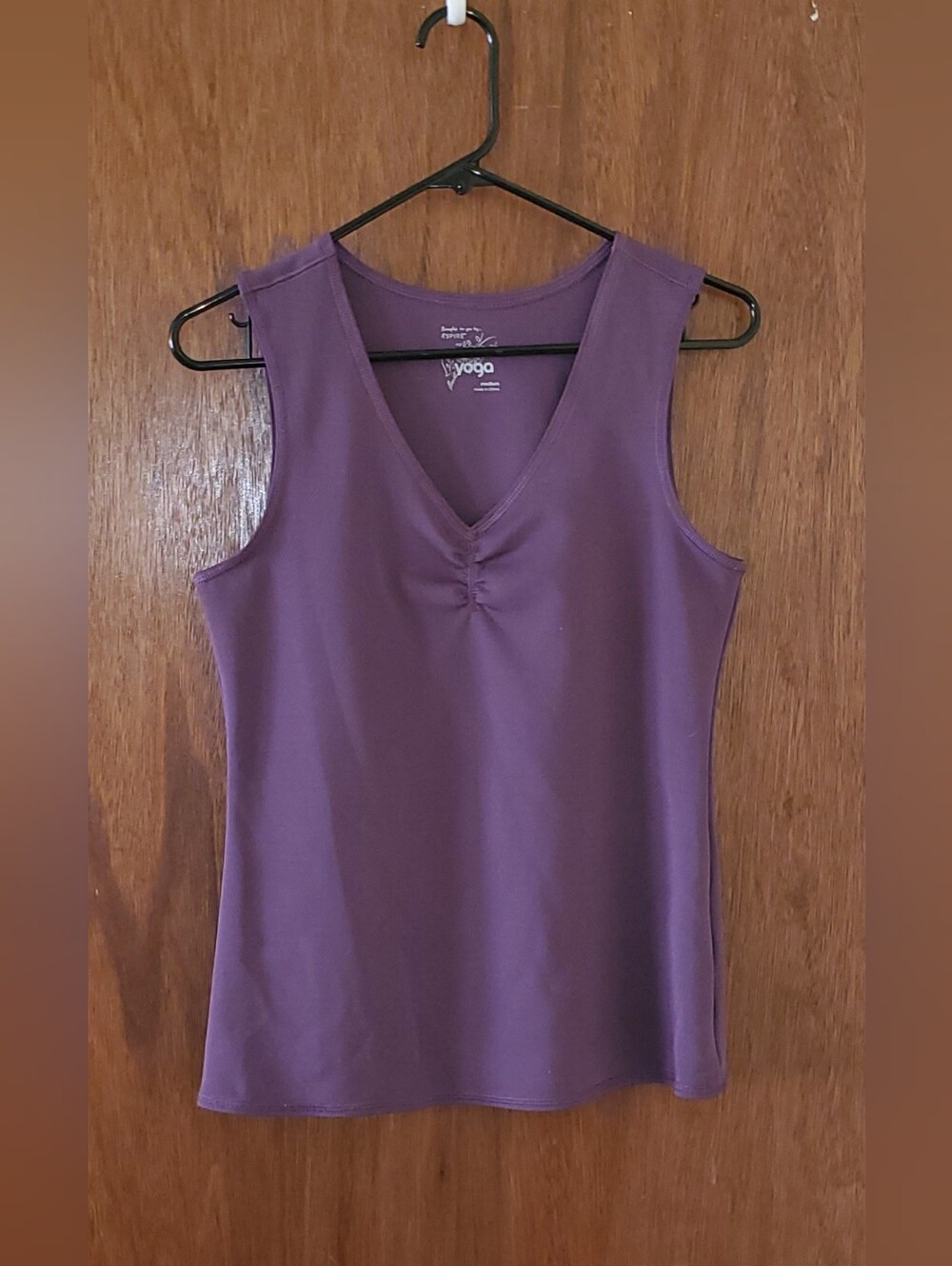 Aspire Yoga Sleeveless V-Neck Tank Top - Purple Sz Medium